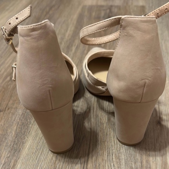 Antonio Melani Nude Ankle Strap Block Heel Pumps 9M - Picture 8 of 12